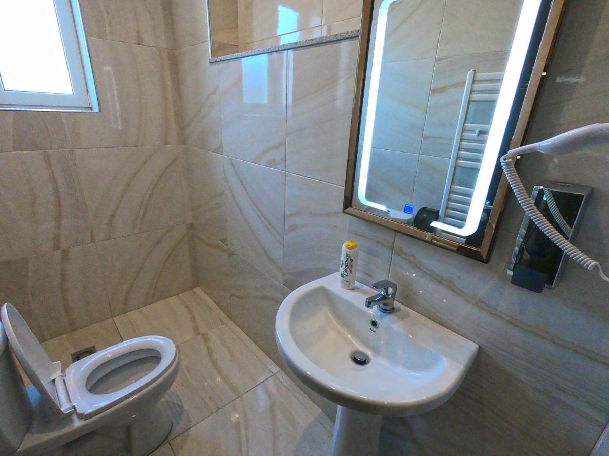 שקודר Hotel St.Pauli מראה חיצוני תמונה